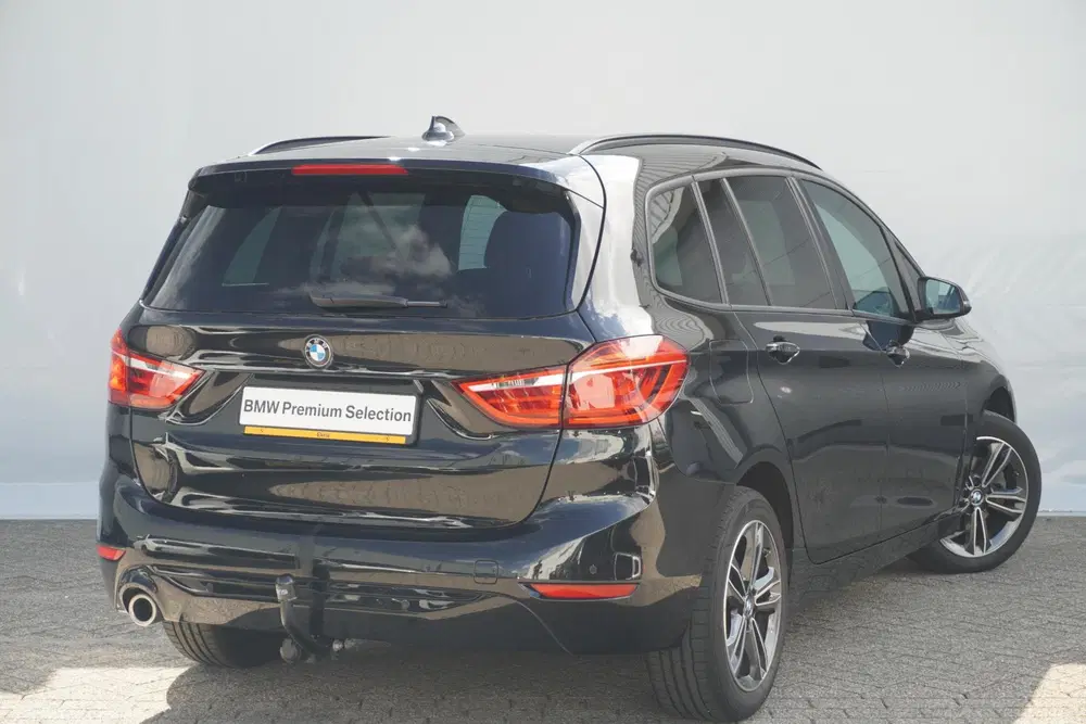 BMW 2-serie 216i 7p. M Sport uit 2022, foto 2