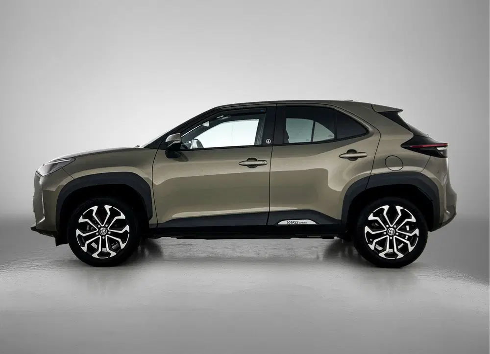 Toyota Yaris Cross 1.5 Hybrid First Edition uit 2022, foto 3
