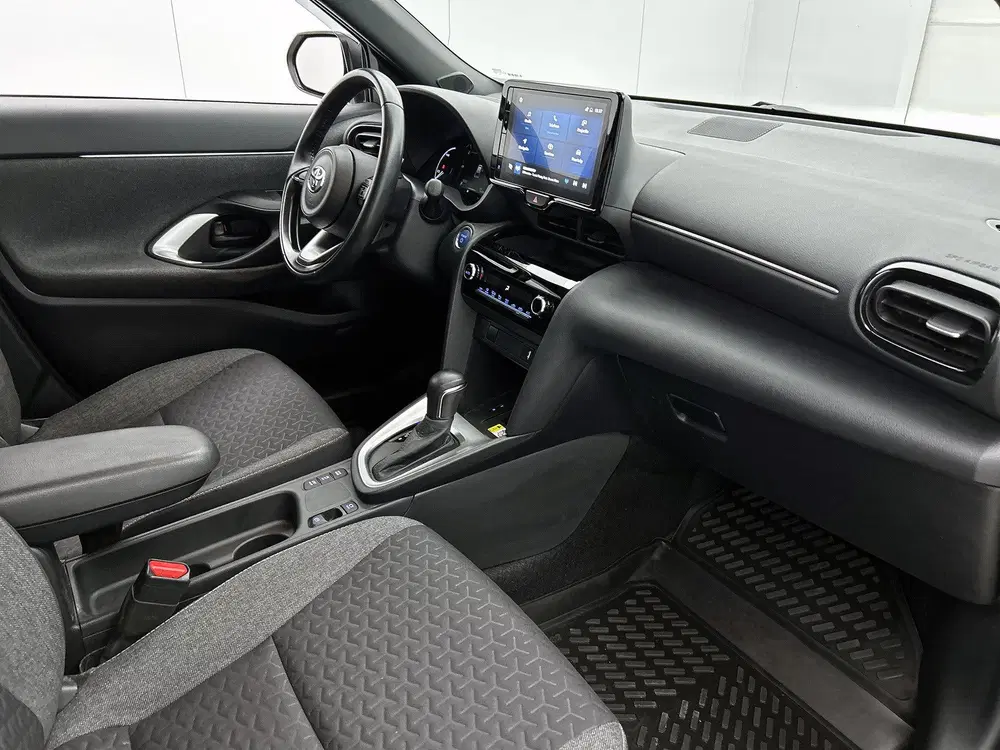 Toyota Yaris Cross 1.5 Hybrid First Edition uit 2022, foto 6