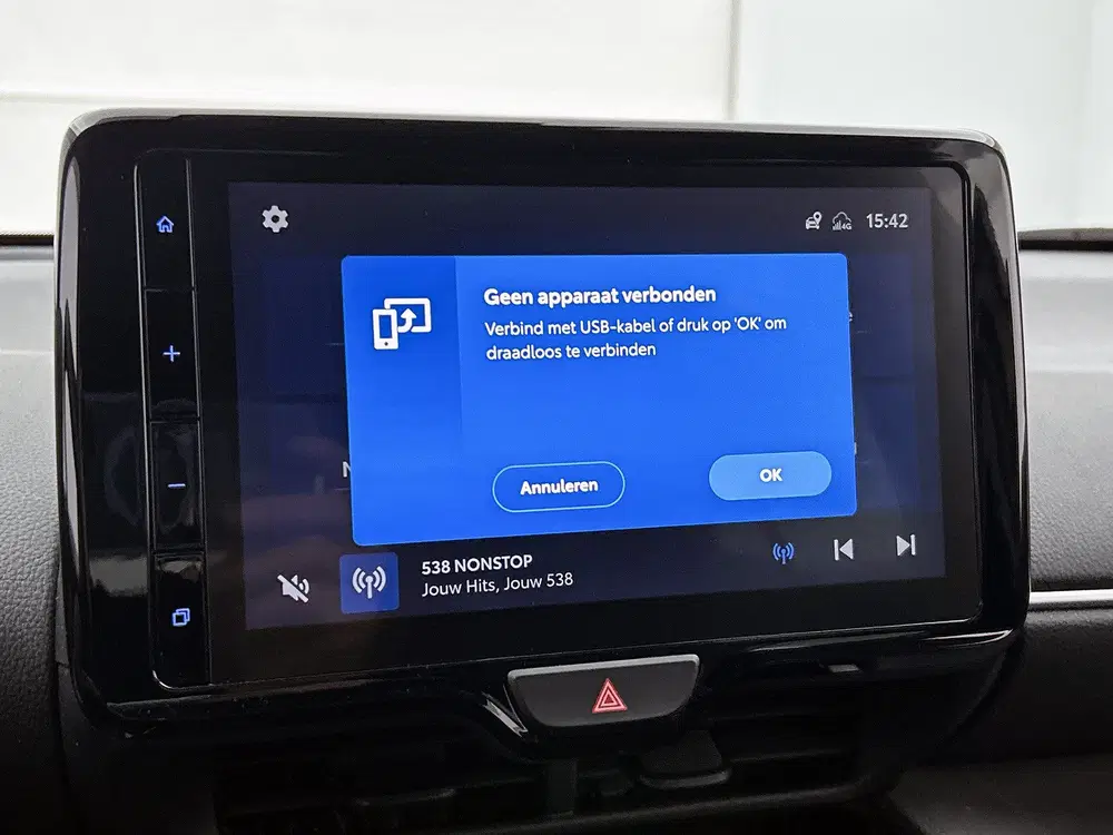 Toyota Yaris Cross 1.5 Hybrid First Edition uit 2022, foto 9