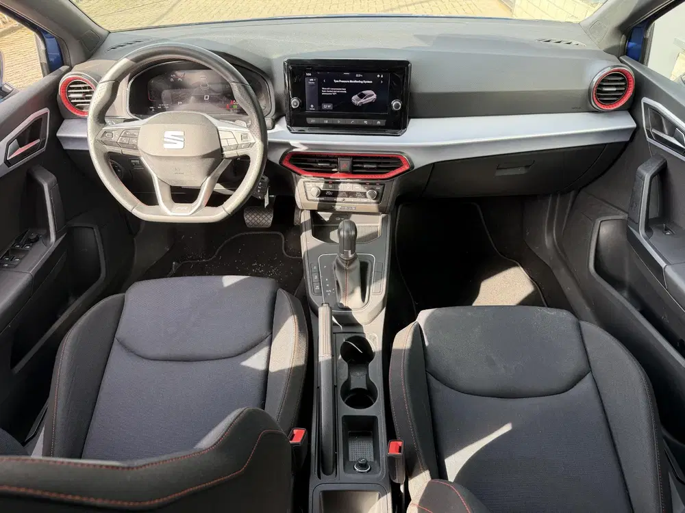 SEAT Ibiza 1.0 EcoTSI FR Business Connect 17" uit 2025, foto 3