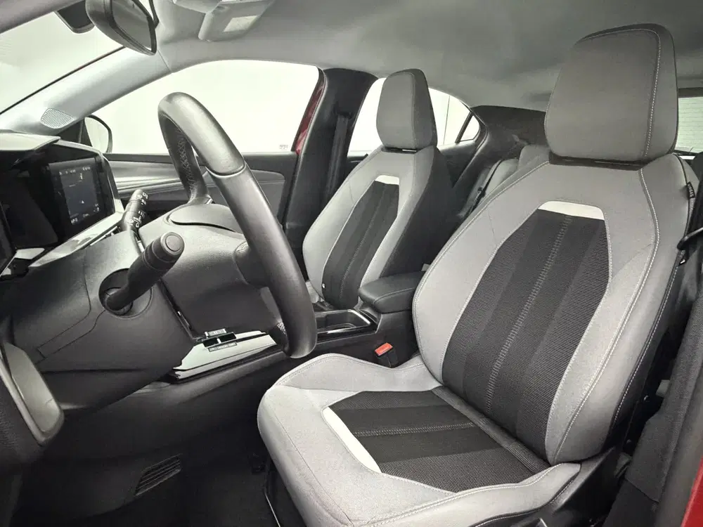 Opel Mokka Elegance 3-Fase SOH 97 uit 2023, foto 11