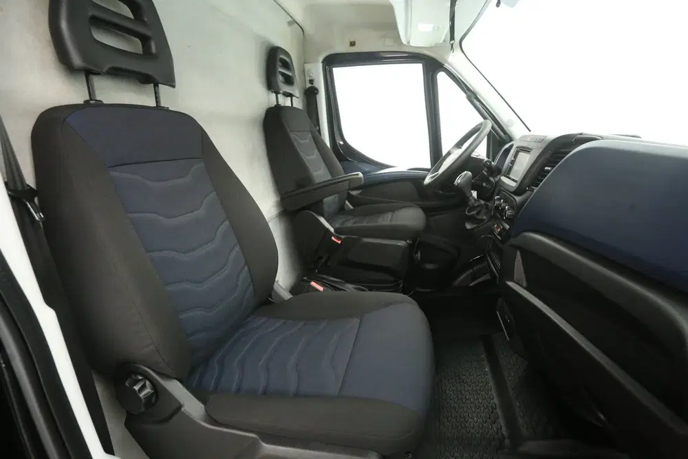 Iveco Daily 35S16V 2.3 352 L2H2 155PK uit 2019, foto 10