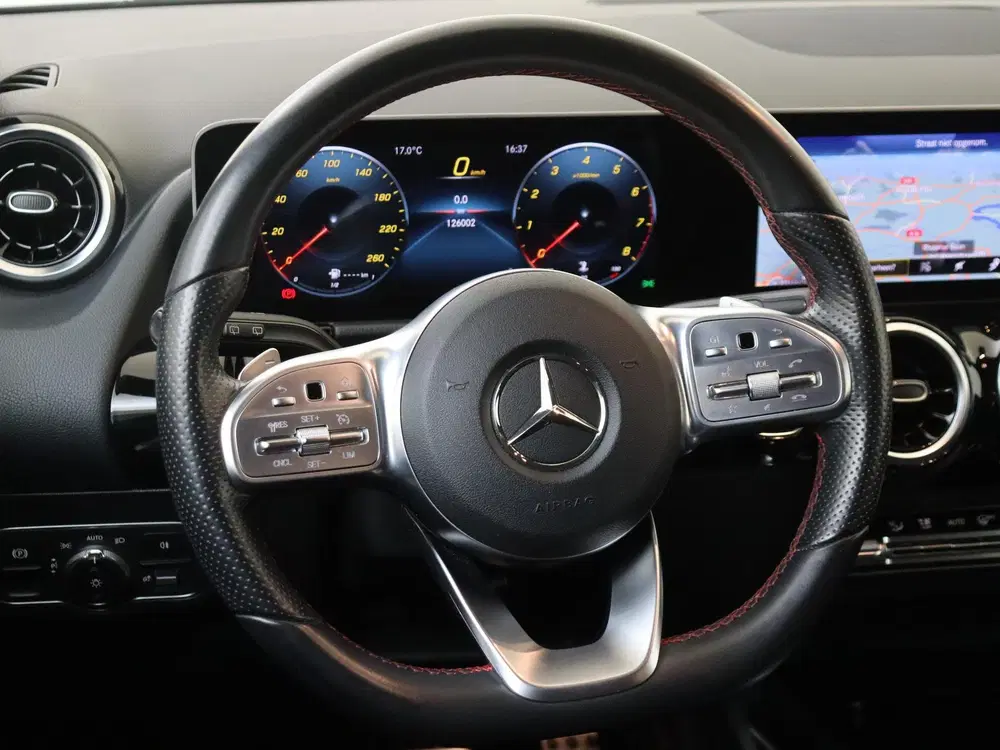 Mercedes-Benz B-Klasse 180 Business Solution AMG uit 2019, foto 15