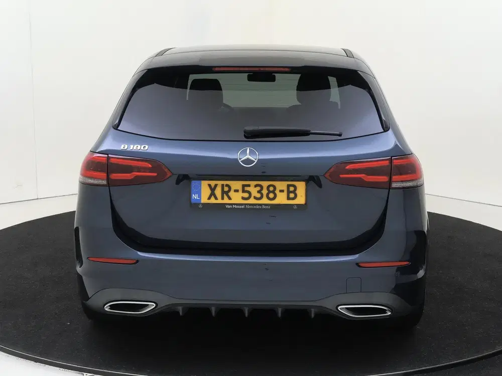 Mercedes-Benz B-Klasse 180 Business Solution AMG uit 2019, foto 9