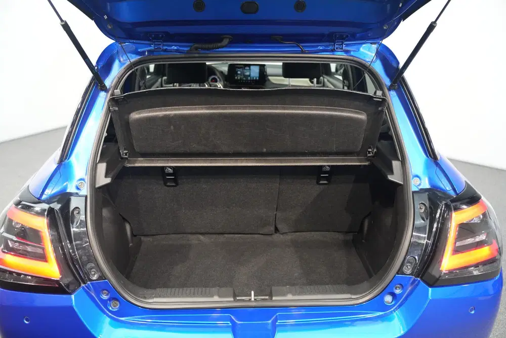 Suzuki Swift 1.2 Style Smart Hybrid NAVI CAMERA uit 2025, foto 10