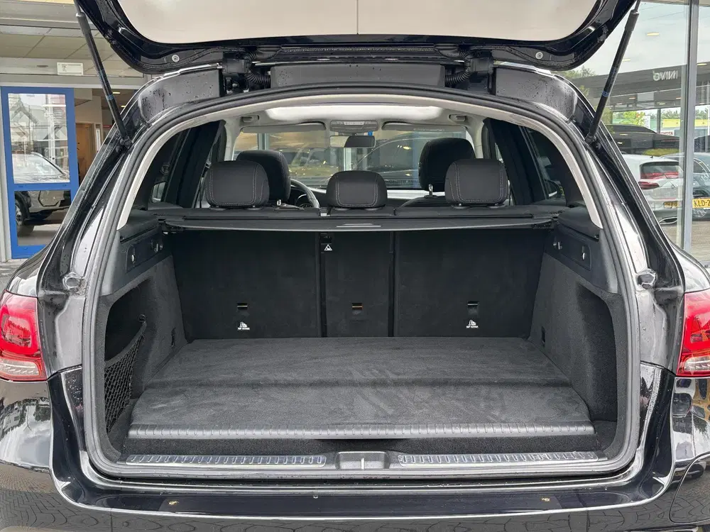 Mercedes-Benz GLC 300e 4MATIC 320pk uit 2020, foto 10