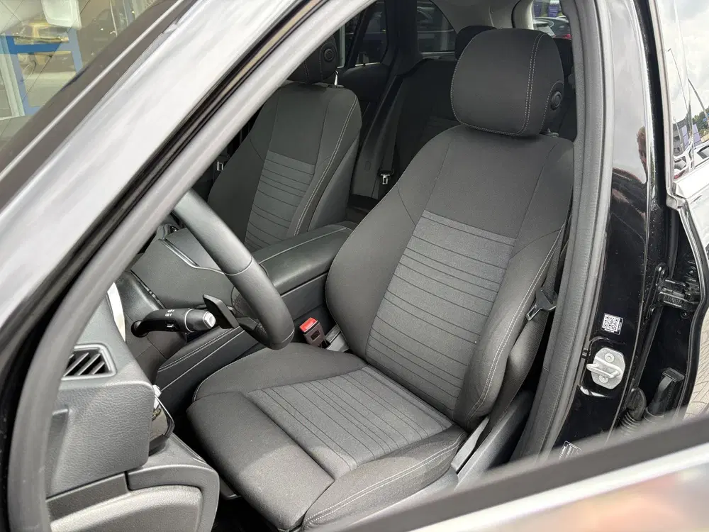 Mercedes-Benz GLC 300e 4MATIC 320pk uit 2020, foto 13