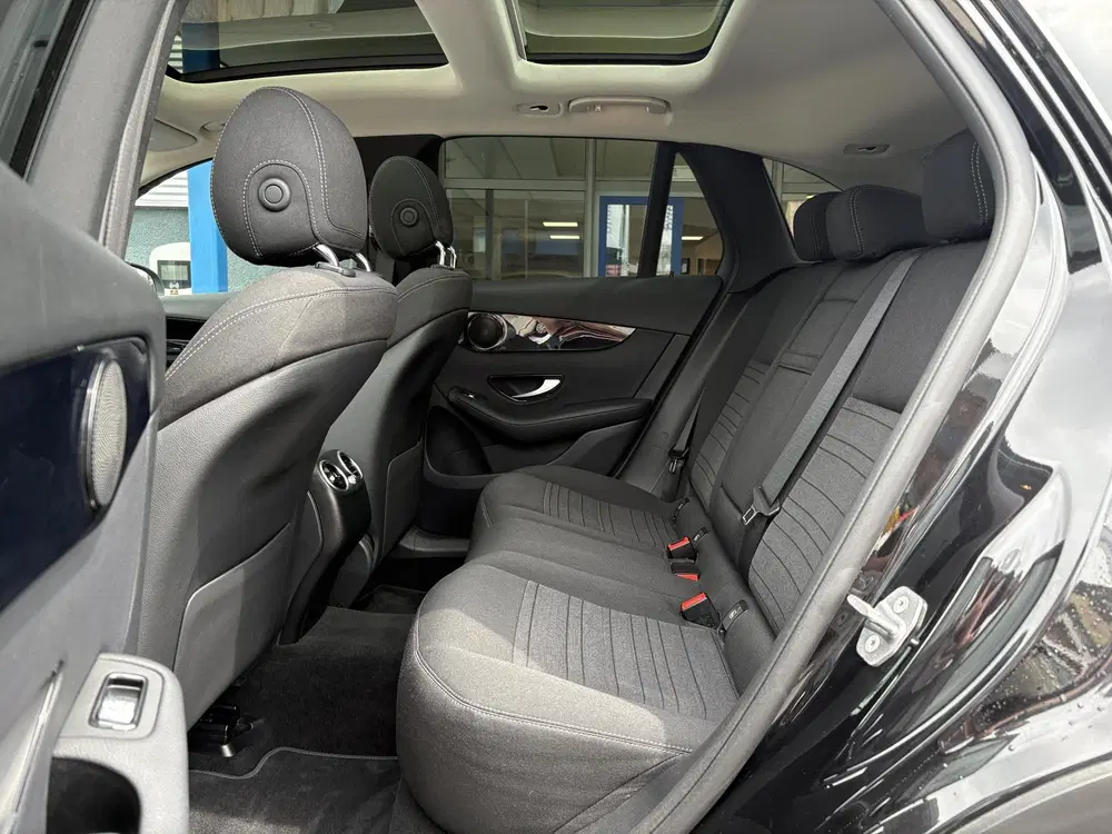 Mercedes-Benz GLC 300e 4MATIC 320pk uit 2020, foto 15
