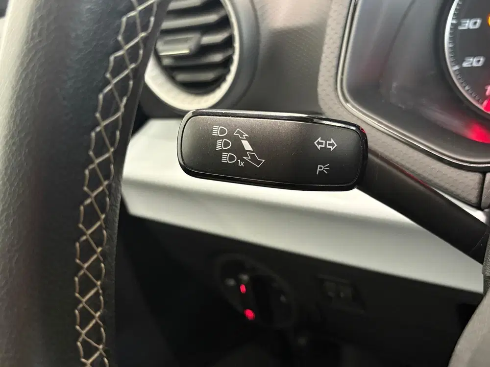 SEAT Arona 1.0 TSI 110pk Automaat Style Business Conn uit 2022, foto 13