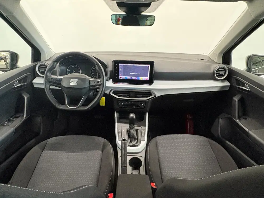 SEAT Arona 1.0 TSI 110pk Automaat Style Business Conn uit 2022, foto 2