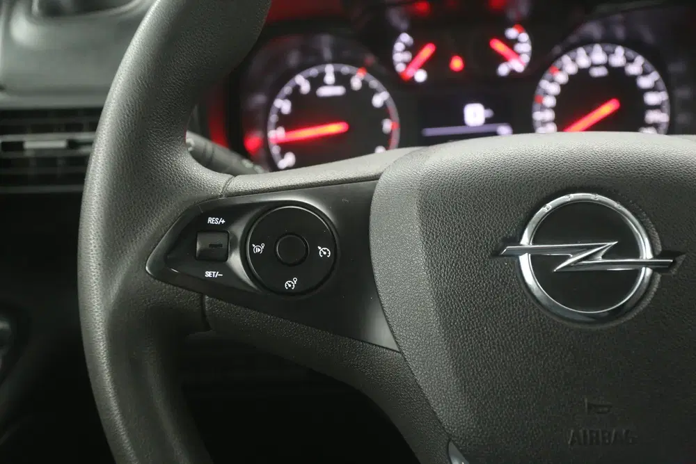 Opel Combo 1.5D 102PK uit 2021, foto 15