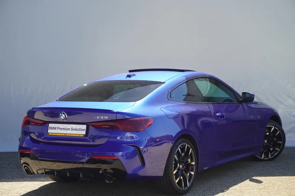 BMW 4-serie Coupé 420i uit 2025, foto 2