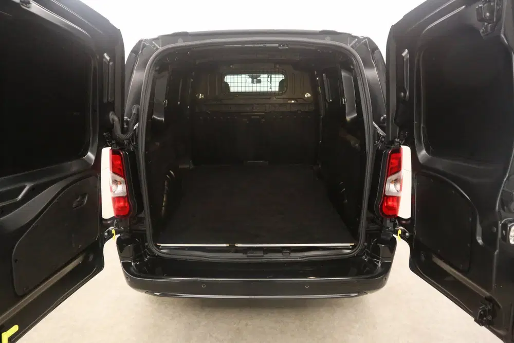 Opel Combo 1.2 111PK uit 2020, foto 3
