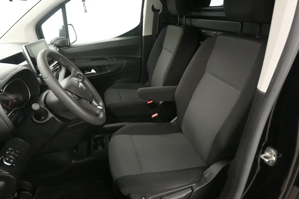 Opel Combo 1.2 111PK uit 2020, foto 9