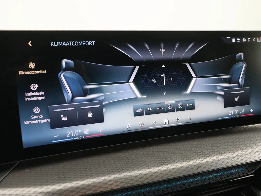 BMW 3-serie 330e Touring M Sport Pro uit 2026, foto 12