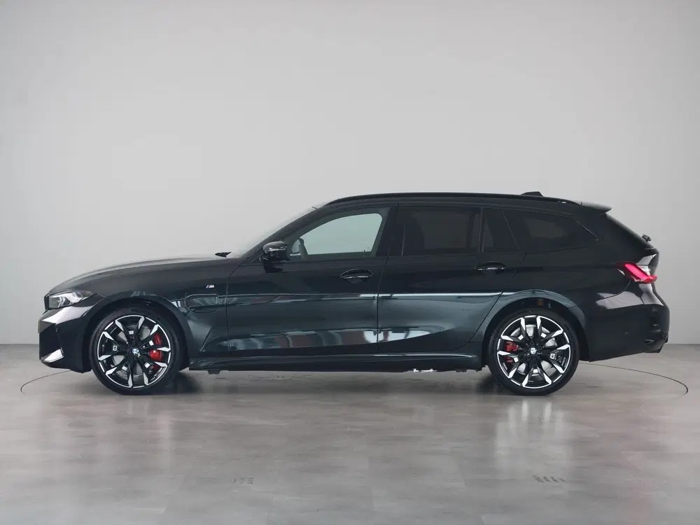 BMW 3-serie 330e Touring M Sport Pro uit 2026, foto 8