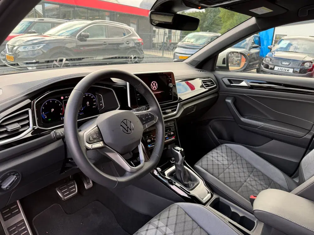 Volkswagen T-Roc 1.5 TSI R-Line uit 2024, foto 9