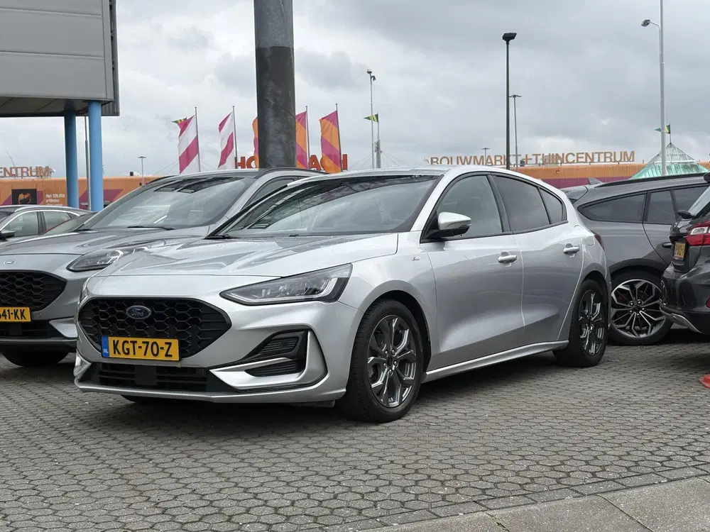 Ford Focus 1.0 EcoBoost Hybrid ST Line Hatchback uit 2023, foto 11