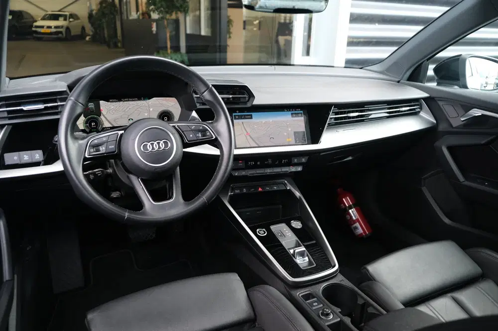 Audi A3 40 TFSI e 204PK S-line Pano Matrix Led Vol uit 2022, foto 12