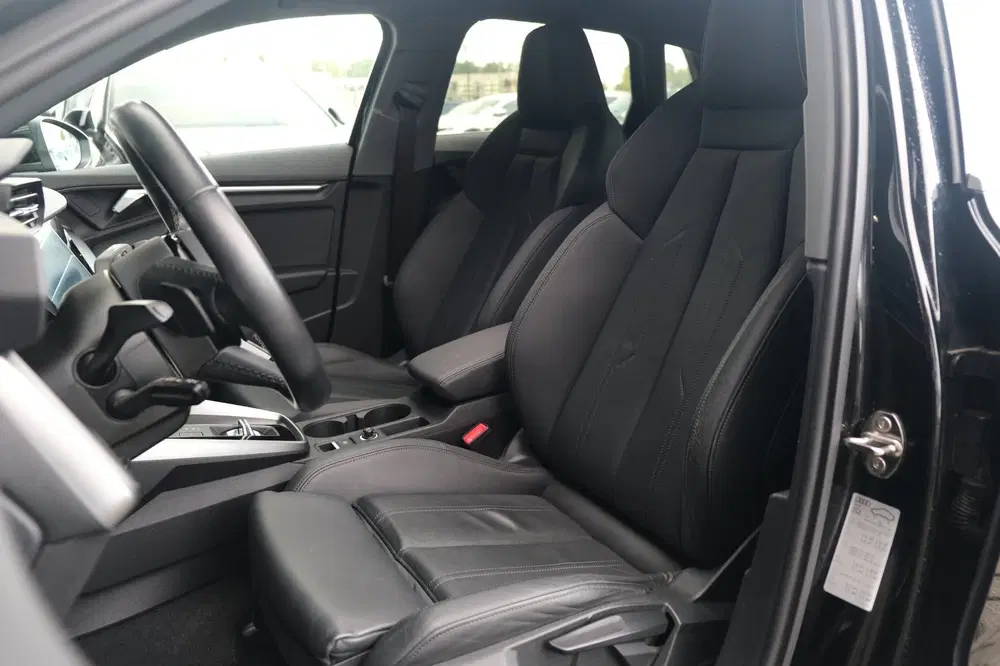 Audi A3 40 TFSI e 204PK S-line Pano Matrix Led Vol uit 2022, foto 5