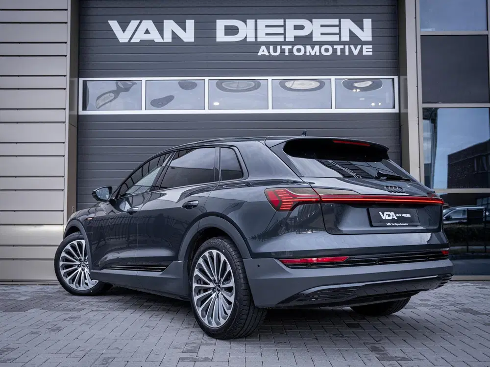 Audi e-tron 50 quattro Advanced edition Plus uit 2022, foto 8