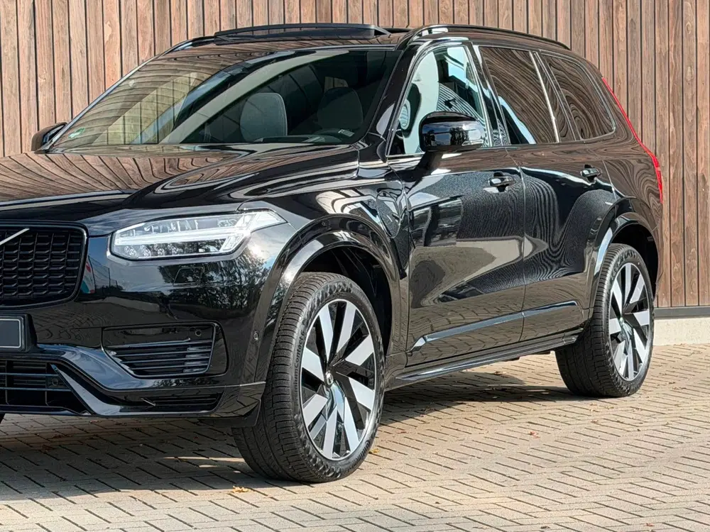 Volvo XC90 2.0 T8 Plug-in hybrid AWD Ultra Dark uit 2025, foto 3