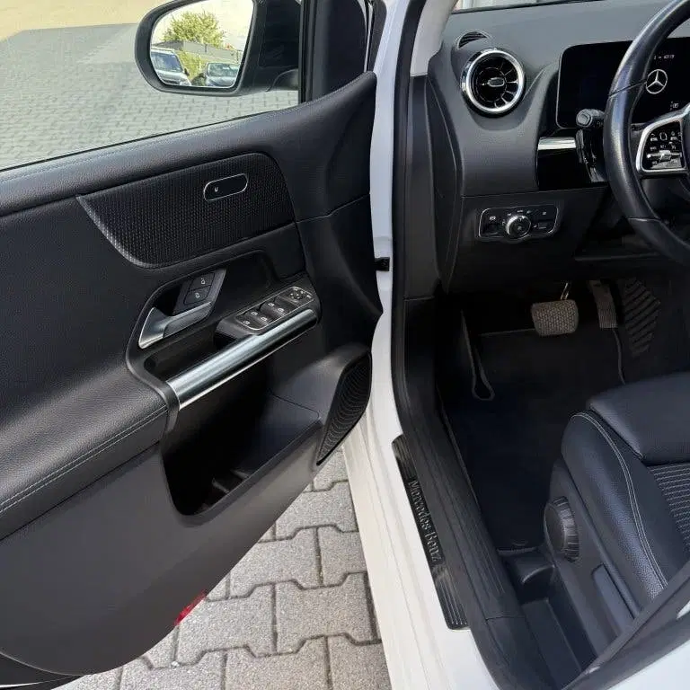 Mercedes-Benz B-Klasse Navi uit 2019, foto 14