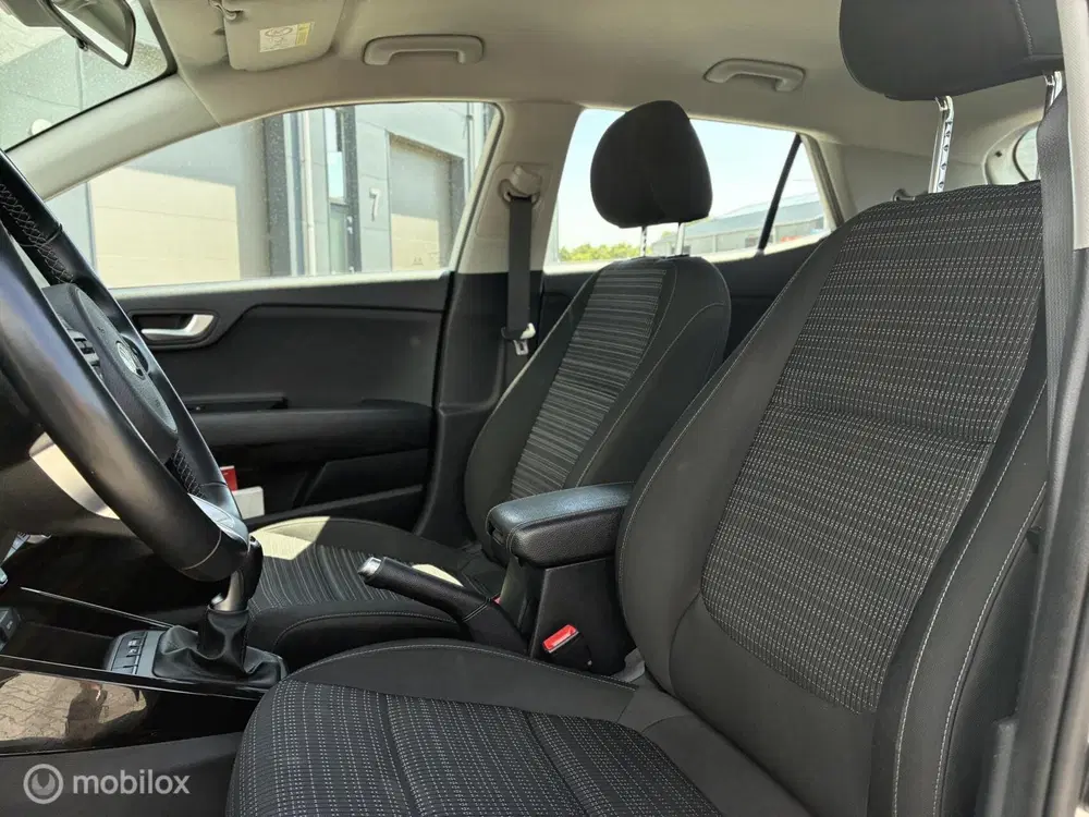 Kia Stonic 1.0 T-GDi MHEV DynamicLine uit 2021, foto 10