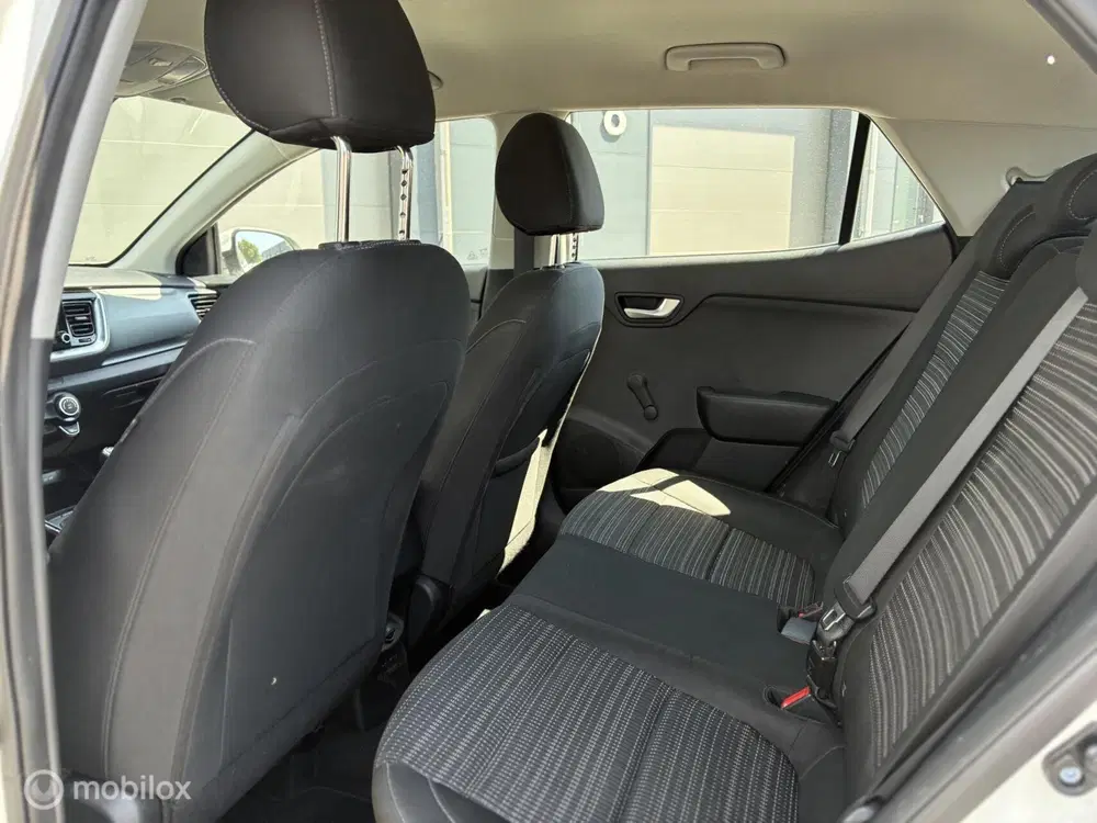 Kia Stonic 1.0 T-GDi MHEV DynamicLine uit 2021, foto 11