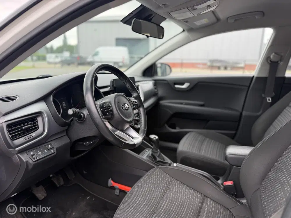 Kia Stonic 1.0 T-GDi MHEV DynamicLine uit 2021, foto 11