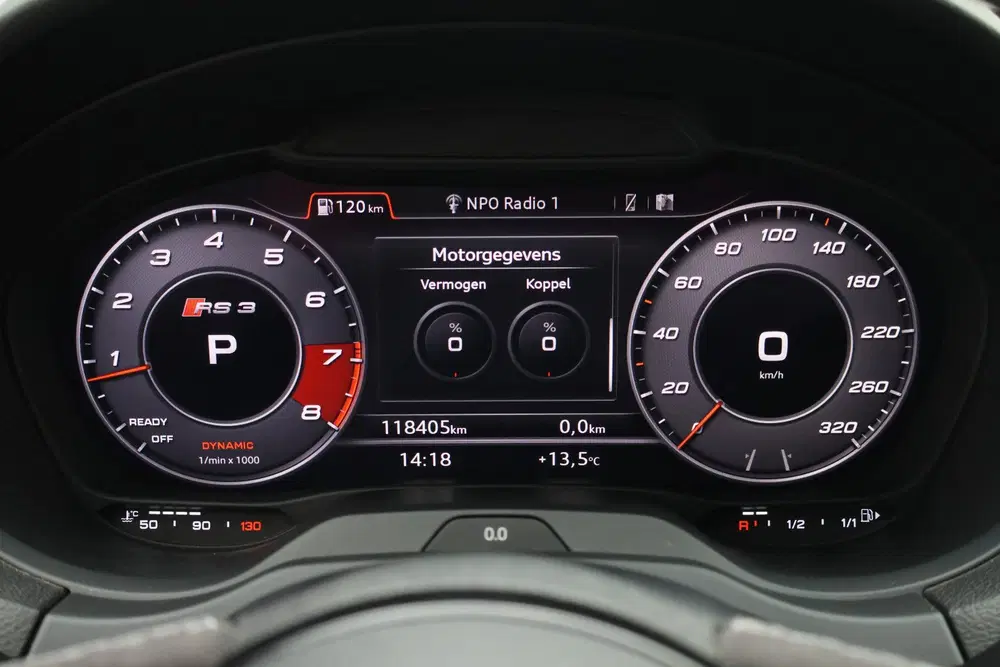 Audi RS3 2.5 TFSI Quattro Panoramadak uit 2020, foto 4