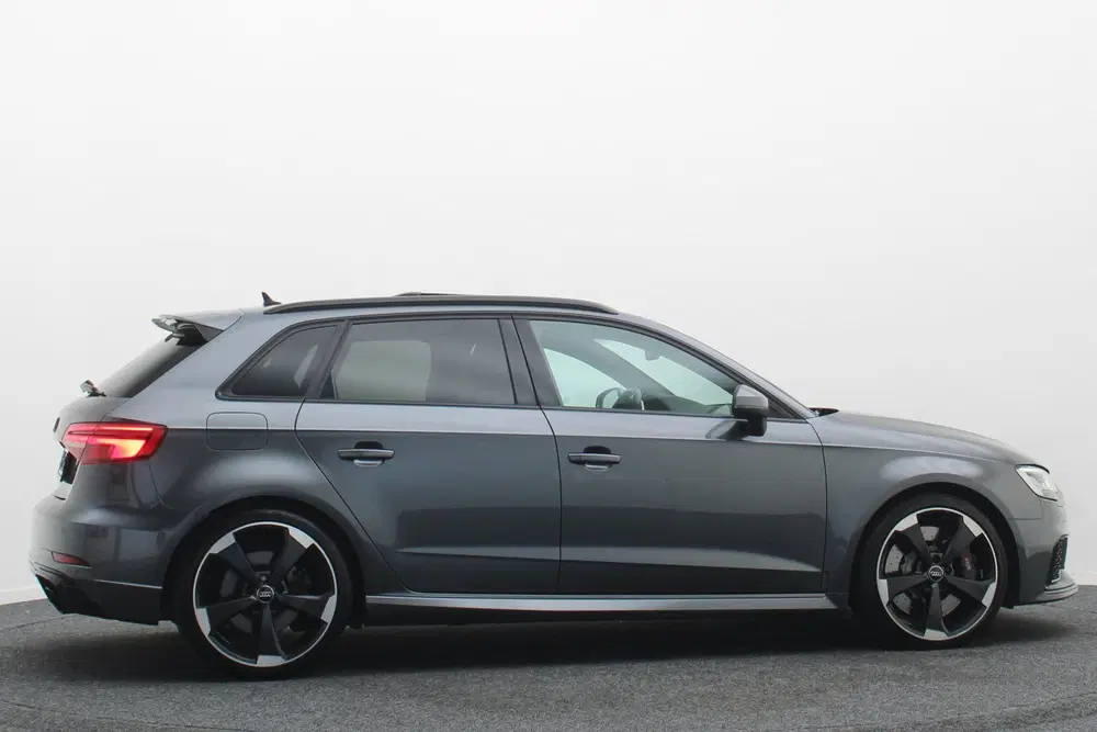 Audi RS3 2.5 TFSI Quattro Panoramadak uit 2020, foto 8