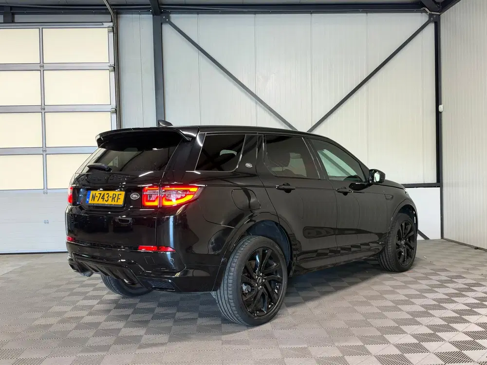 Land Rover Discovery Sport D200 2.0 MHEV R-Dynamic S uit 2021, foto 2