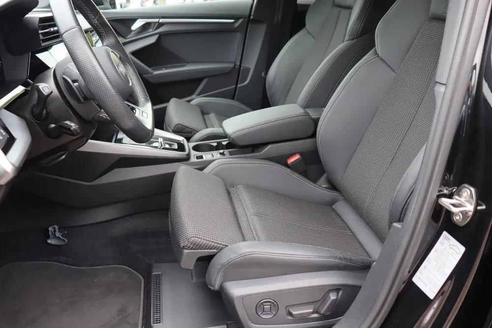 Audi A3 TFSI S-Line Sportback orgNL h.leer+el+mem+ uit 2023, foto 8