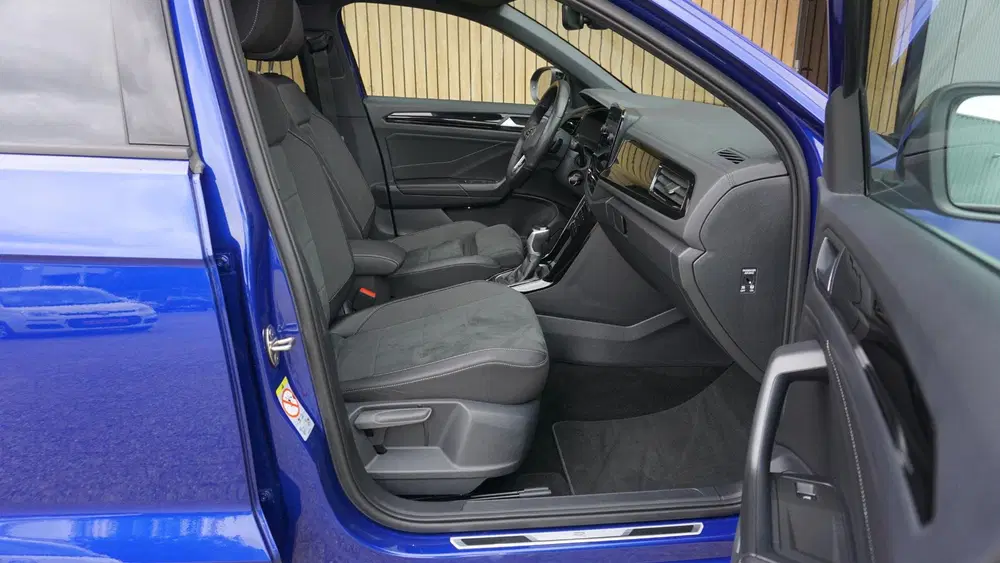 Volkswagen T-Roc 1.5 TSI 150pk DSG 2x R-Line & Black Style uit 2023, foto 9