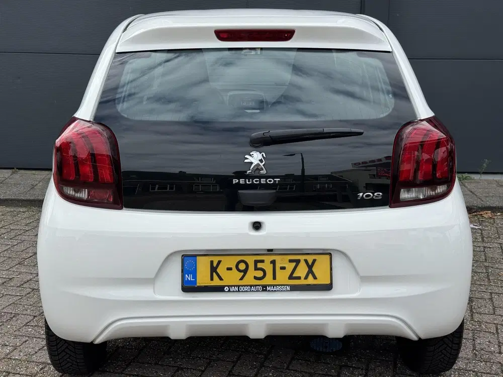 Peugeot 108 1.0 Active uit 2021, foto 10