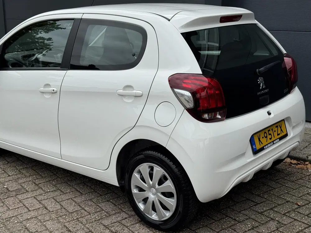 Peugeot 108 1.0 Active uit 2021, foto 13