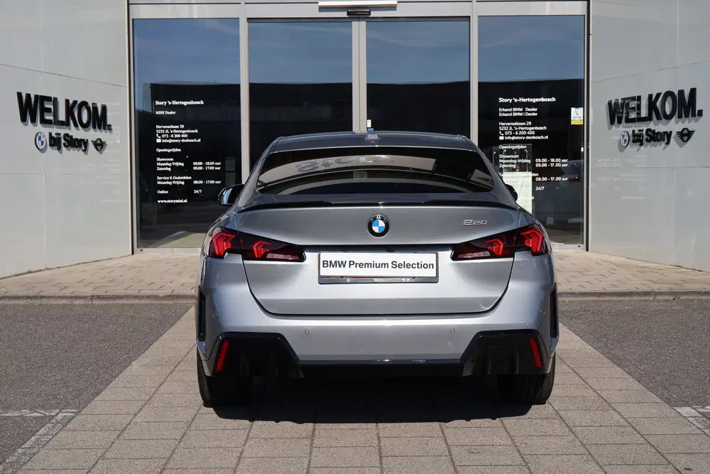 BMW 2-serie Coupé 220 M Sport Automaat uit 2025, foto 10