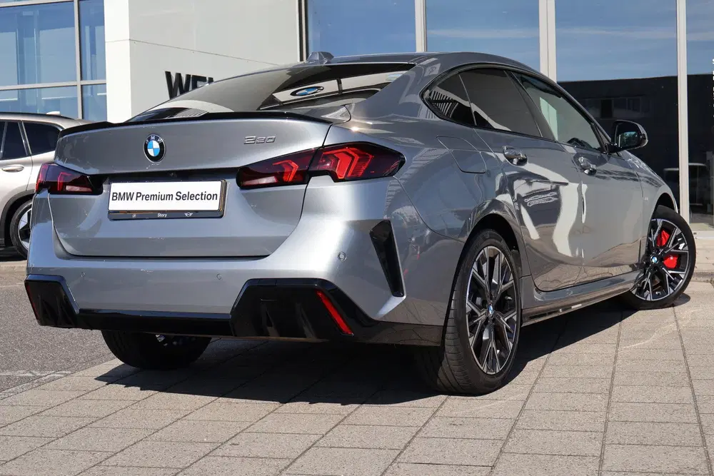 BMW 2-serie Coupé 220 M Sport Automaat uit 2025, foto 11
