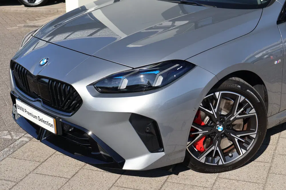 BMW 2-serie Coupé 220 M Sport Automaat uit 2025, foto 2