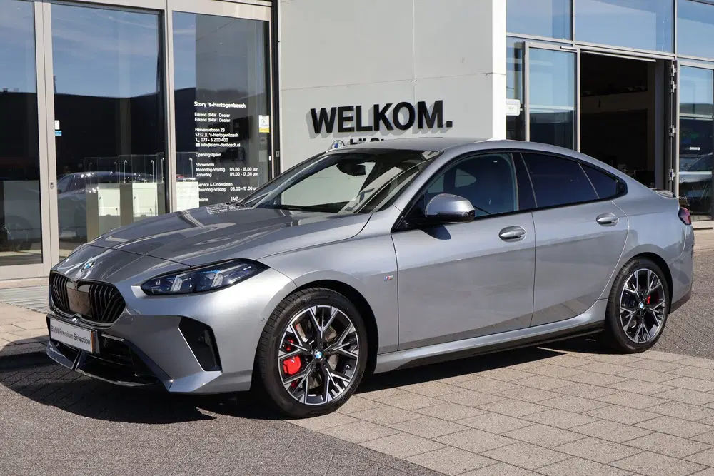 BMW 2-serie Coupé 220 M Sport Automaat uit 2025, foto 4