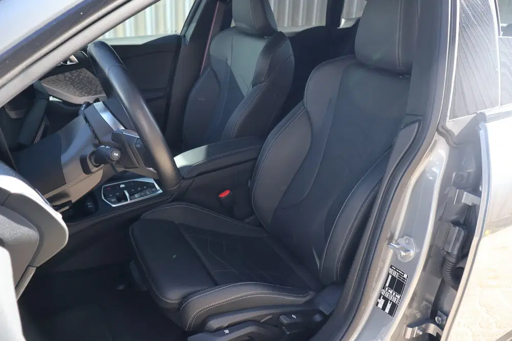 BMW 2-serie Coupé 220 M Sport Automaat uit 2025, foto 5