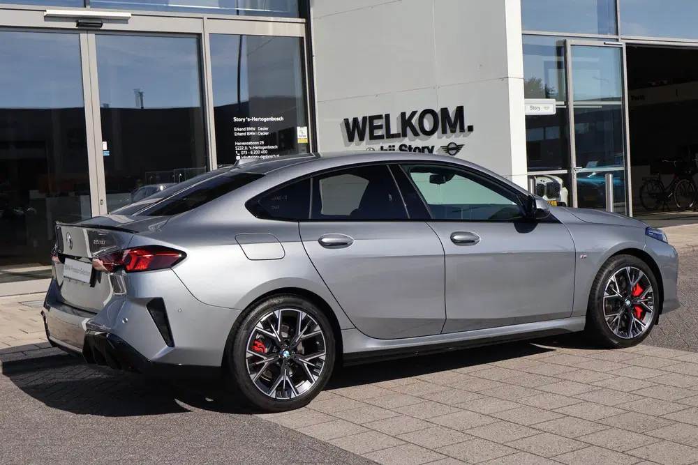 BMW 2-serie Coupé 220 M Sport Automaat uit 2025, foto 8