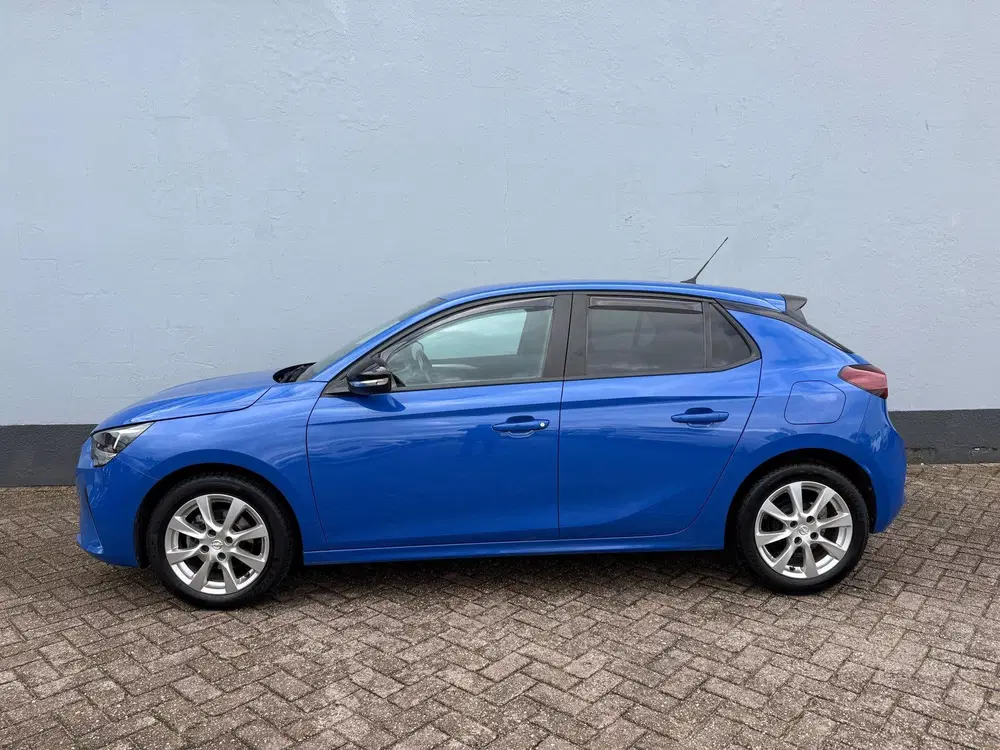 Opel Corsa 1.2 Edition uit 2022, foto 2
