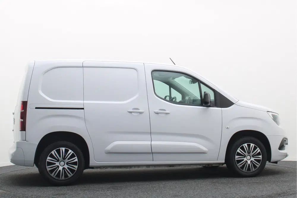 Opel Combo 1.5D L1H1 Automaat Airco uit 2023, foto 8