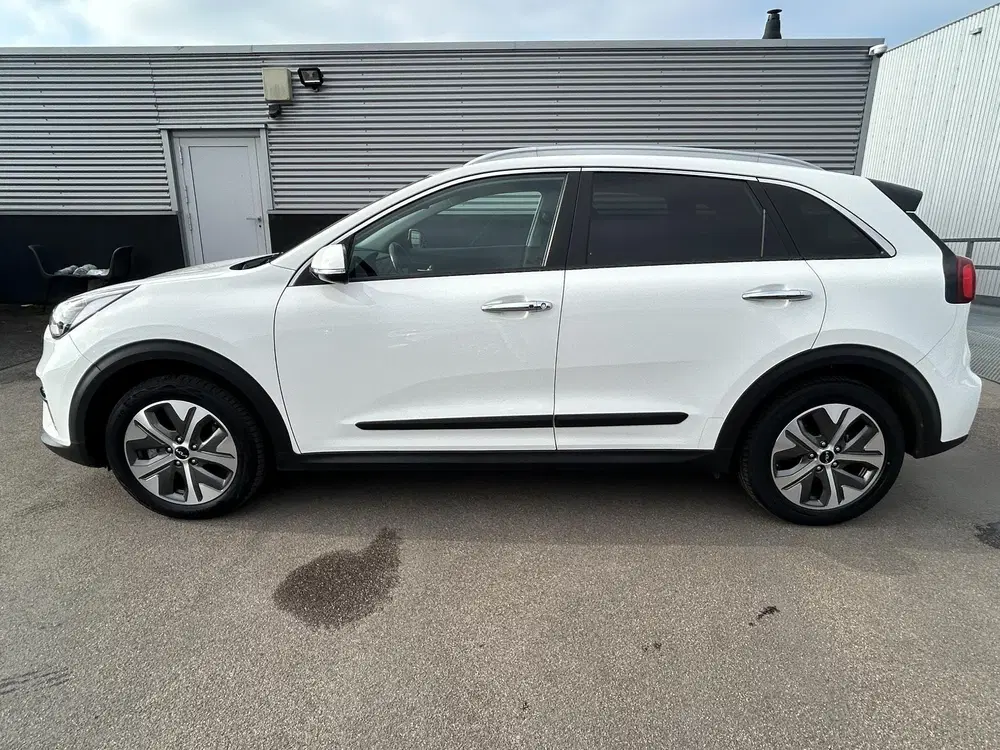 Kia Niro Edition 64 kWh Navigatie uit 2022, foto 2