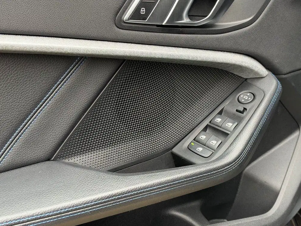 BMW 1-serie 118I HIGH EXEC M-Sport Aut. Stoelver. Head uit 2020, foto 10
