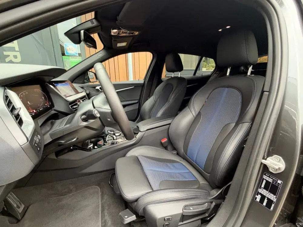 BMW 1-serie 118I HIGH EXEC M-Sport Aut. Stoelver. Head uit 2020, foto 11