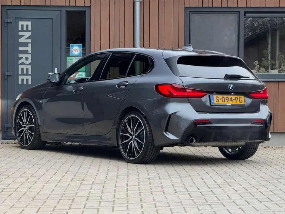 BMW 1-serie 118I HIGH EXEC M-Sport Aut. Stoelver. Head uit 2020, foto 5